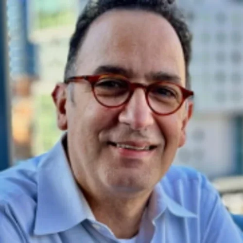 Headshot of Eduardo Perozo